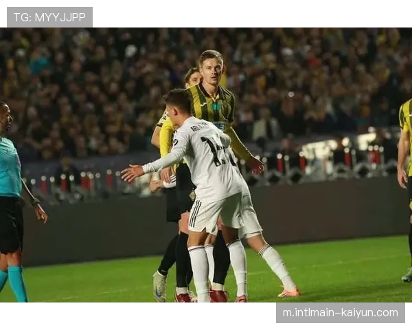 俄罗斯中卫索罗金因签证缺阵 蓉城防线被迫全华班出战 俄罗斯中卫索罗金因签证缺阵 蓉城防线被迫全华班出战